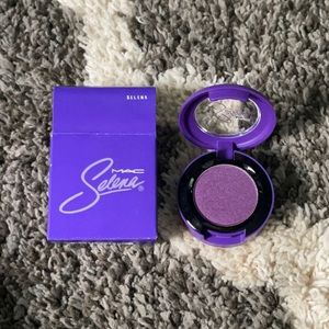 BNIB Selena x MAC Eyeshadow in Selena
